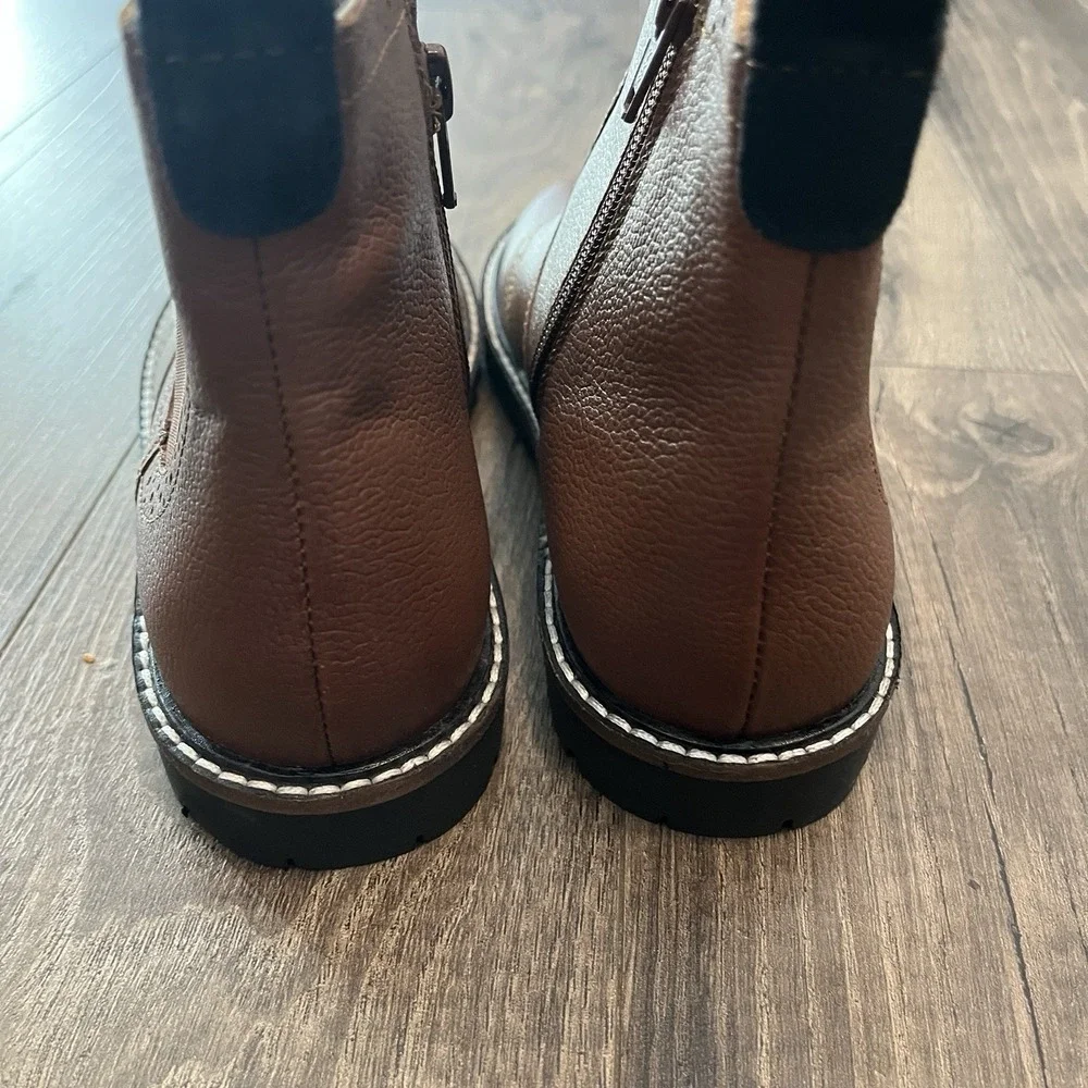 Mini Boden Girls Brown Leather Chelsea Wingtip Brogue ankle Boots Size US 1.5